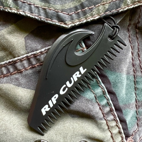 RipCurl Board Shorts - NWT - Picture 8 of 8
